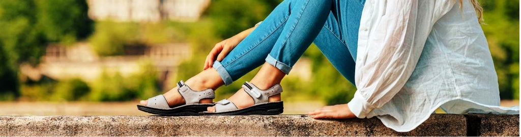 https://www.berkemann.com/en/women/shoe-type/sandals/